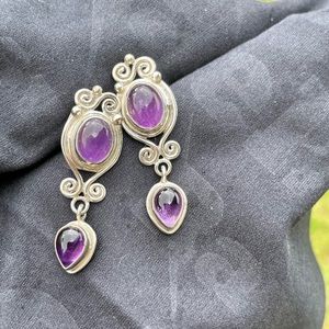 Amethyst Cabochon pierce earrings in 925 SS.
